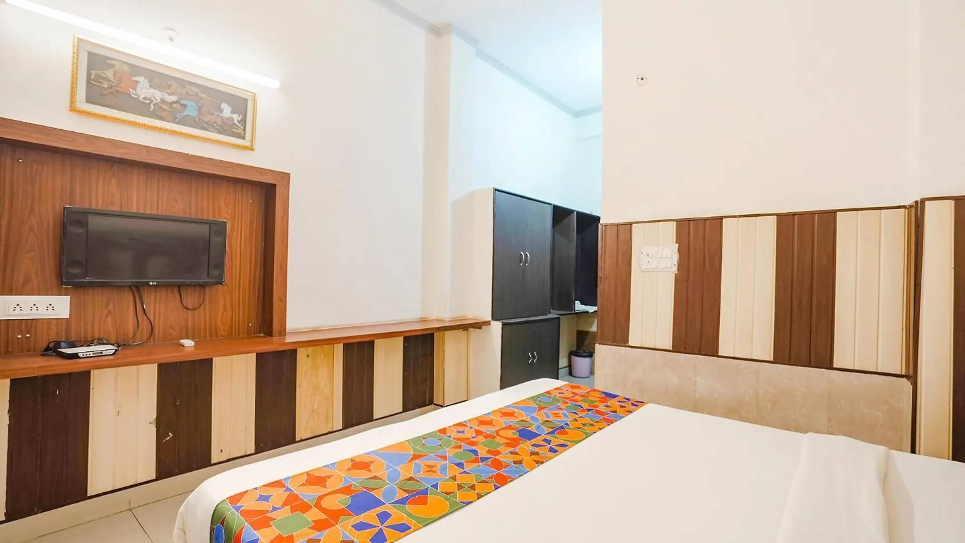 *** Hotel Fabhotel Prashant Palace Mysore India