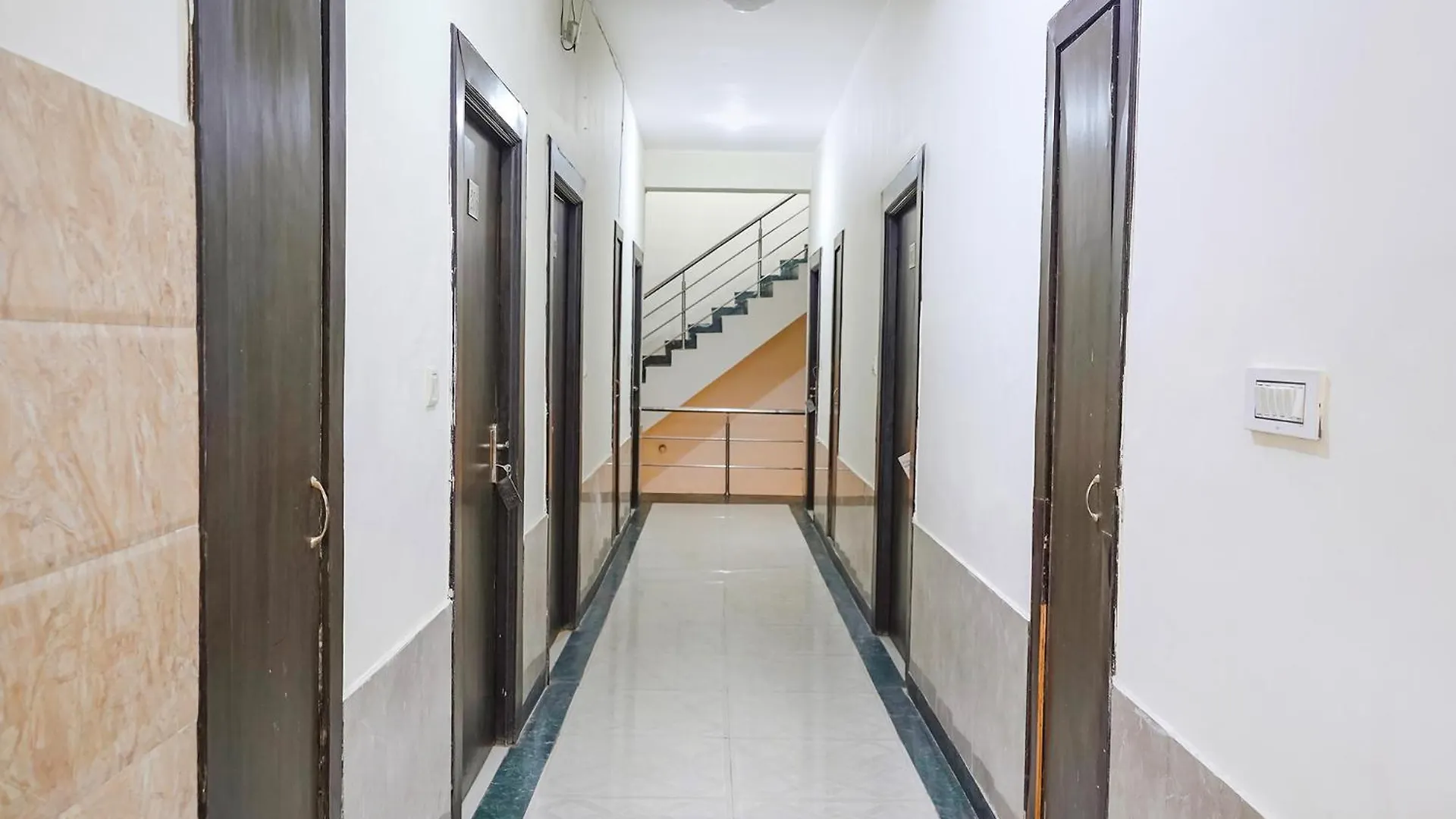 Hotel Fabhotel Prashant Palace Mysore