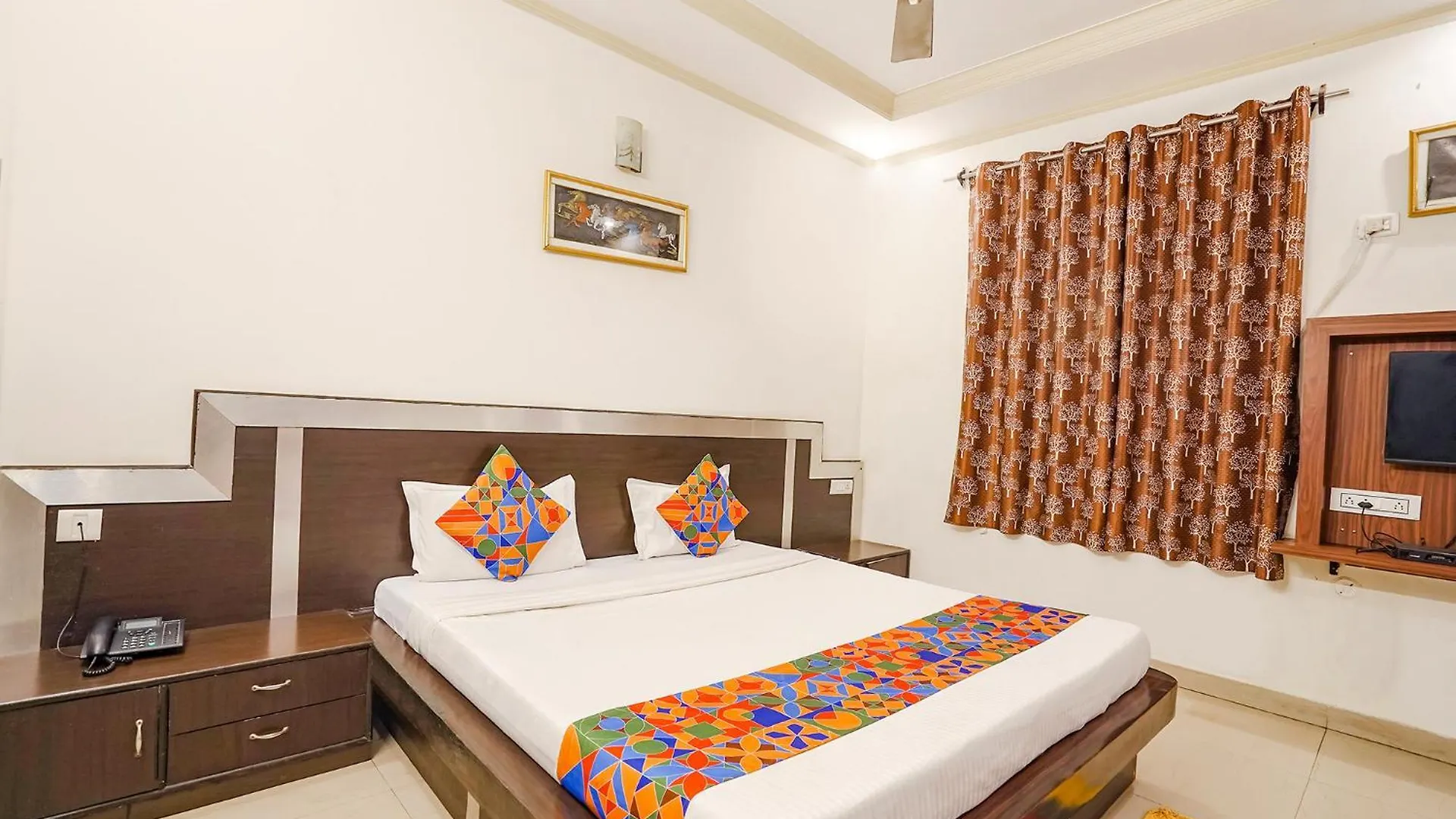 Fabhotel Prashant Palace Mysore