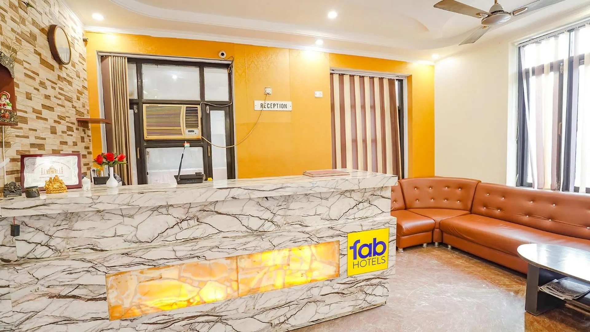 Fabhotel Prashant Palace Mysore 3*,  India