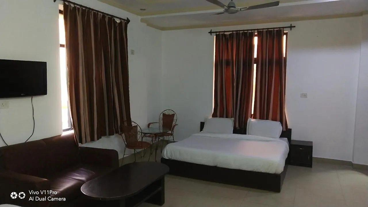 Hotel Fabhotel Prashant Palace Mysore